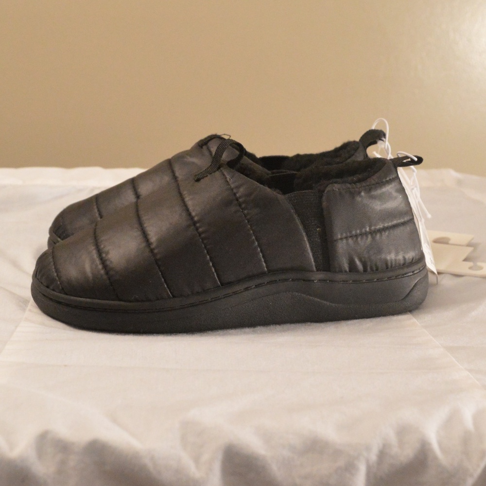 Cat & Jack  Toddler Slippers